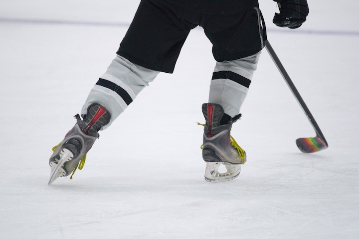 Ice hockey skater